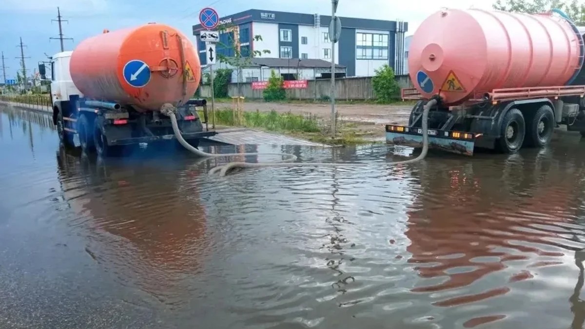 Rusiyada güclü leysan yağışları nəticəsində evləri su basıb