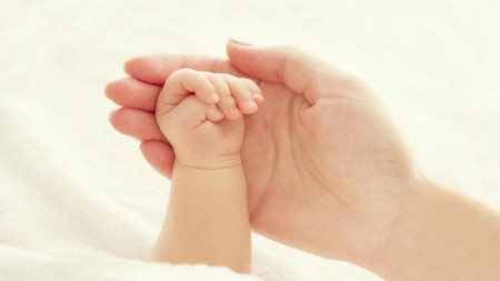 Cəlilabadda körpənin üzərinə qaynar su tökülüb