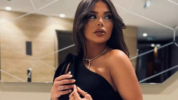 Aysun İsmayılova: “Dost dediyin "cibindədir”"