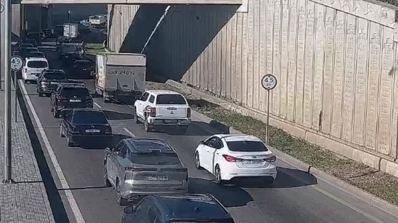 Bu yollar tıxaclıdır - Siyahı