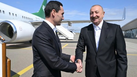 İlham Əliyev Berdiməhəmmədovu Füzulidə qarşıladı - FOTOLAR