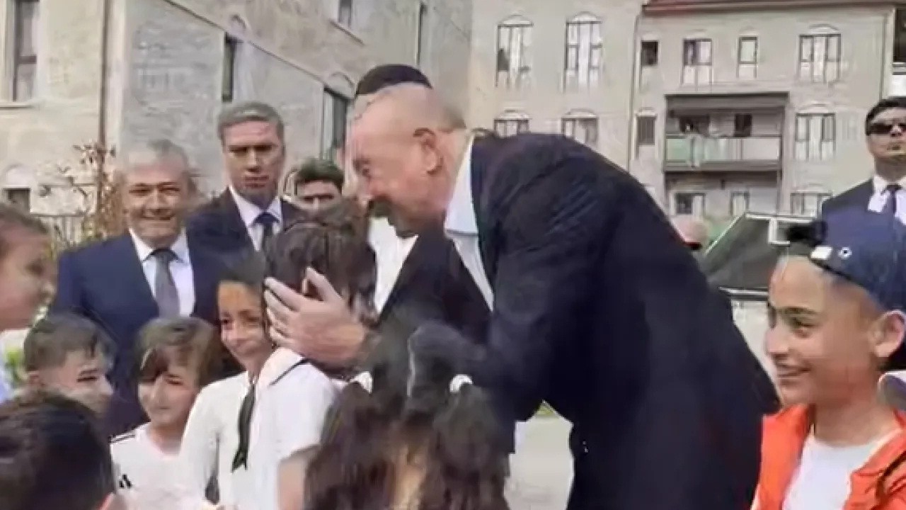 Prezidentlər Şuşada uşaqlarla görüşdülər - VİDEO