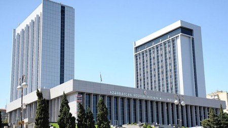Ukrayna ilə yeni müqavilə təsdiqləndi