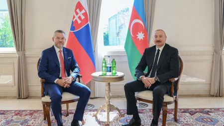 Şuşada Prezident İlham Əliyevin Slovakiya Prezidenti ilə təkbətək görüşü olub