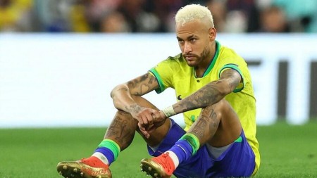 Neymar millidən getdi