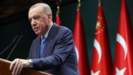 "Hörmüz boğazından keçid pulsuz olmalıdır"