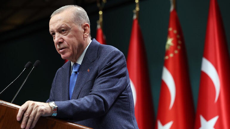 "Hörmüz boğazından keçid pulsuz olmalıdır"