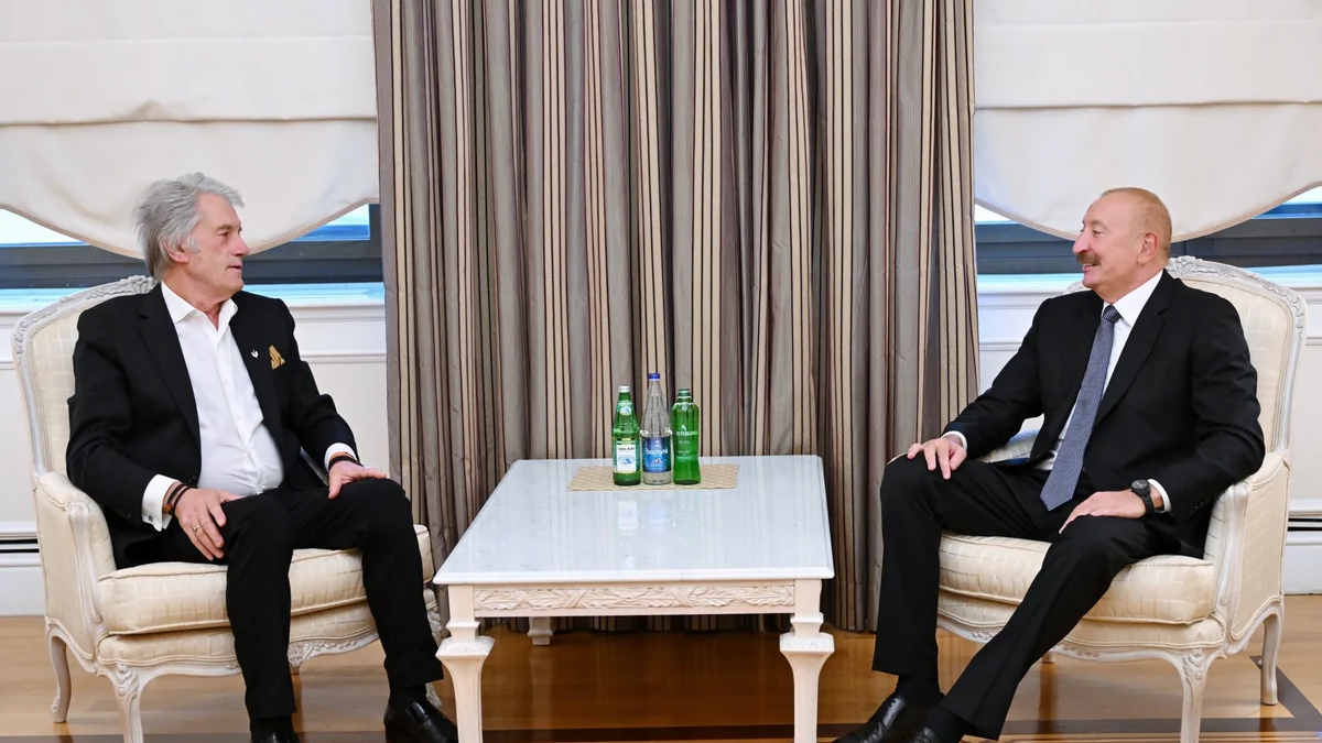 İlham Əliyev Viktor Yuşenko ilə görüşüb
