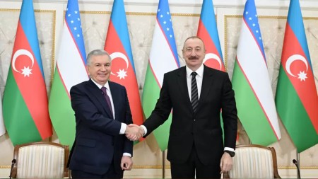 İlham Əliyev Şavkat Mirziyoyevə minnətdarlığını bildirdi 