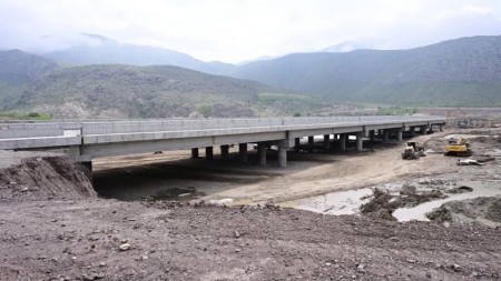 Ağbənd-Kəlalə avtomobil körpüsünün tikintisinin başa çatdırılıb