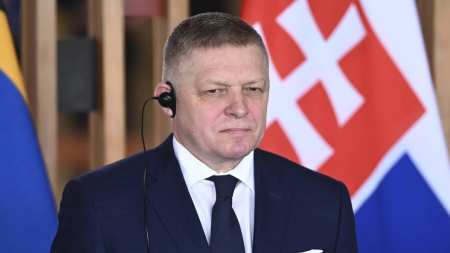 Robert Fitsonun Ukrayna səfəri son anda ləğv edildi