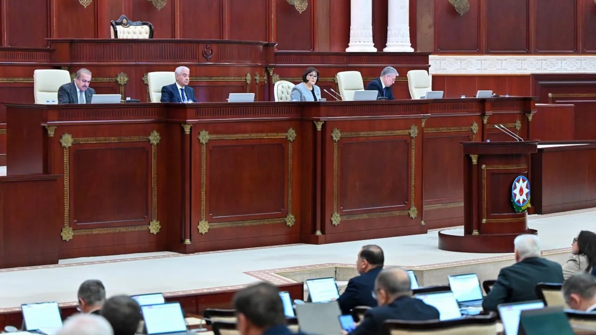 Milli Məclisin növbəti plenar iclasda 11 məsələyə baxılacaq- Yenilənib